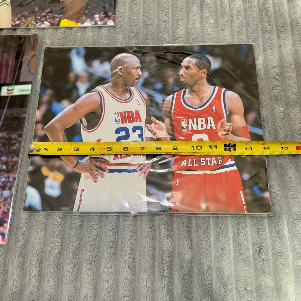 NBA LOT OF 3 sealed pictures Boards Kobe Bryant Larry Bird and Magic Johnson 90s